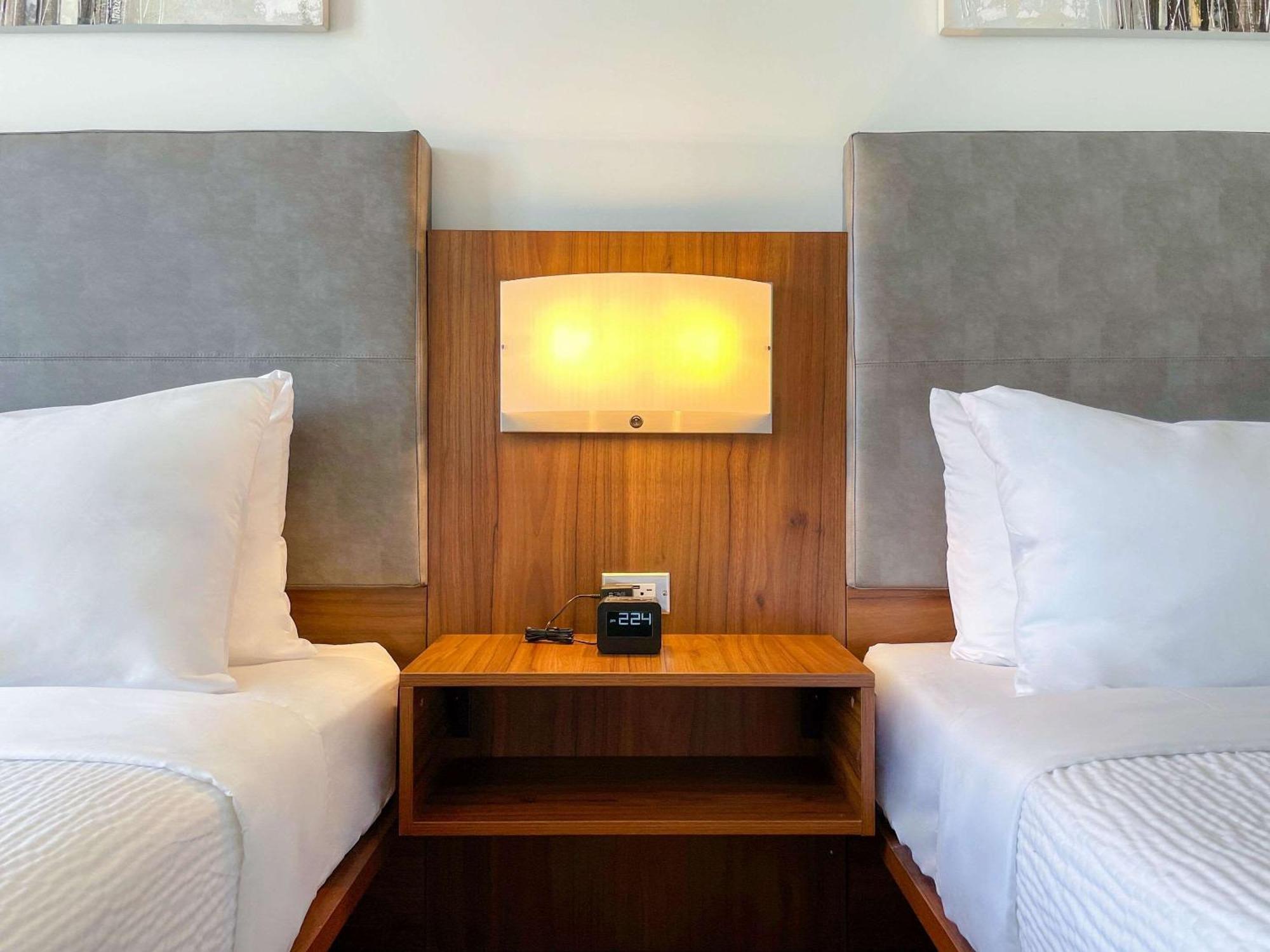 Standard Queen Room Two Queen Beds Non Smoking or No Pets